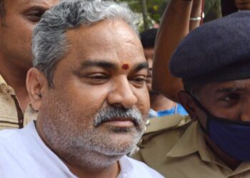 ಸಿಬಿಐನಿಂದ ದೂರರ್ಜಿ ವರ್ಗಾವಣೆ; 30 ಲಕ್ಷ ಲಂಚ ಕೊಟ್ಟವನ ವಿರುದ್ಧ ಕಡೆಗೂ ಎಫ್‌ಐಆರ್‌