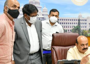 ಕೆಂಗೇರಿ ವಿಭಾಗವೊಂದರಲ್ಲೇ ಗುತ್ತಿಗೆದಾರರಿಗೆ  445 ಕೋಟಿ ರು. ಬಾಕಿ; ಬಿಬಿಎಂಪಿಯಲ್ಲೇ  ಉಳಿದ ಬಿಲ್‌ಗಳು